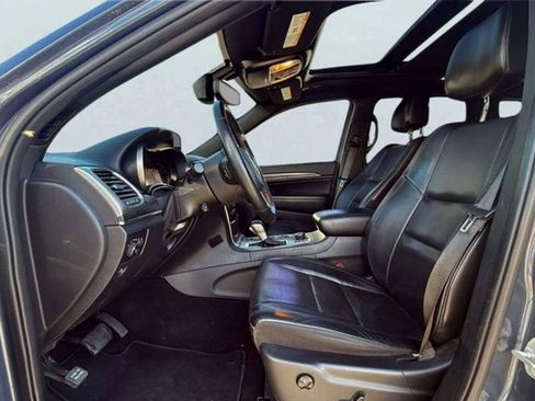 Used 2019 Jeep Grand Cherokee Limited w/ Luxury Group II image 14