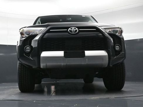 Used 2024 Toyota 4Runner TRD Off-Road Premium image 32
