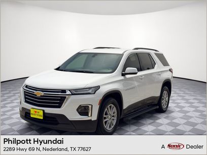 Used 2023 Chevrolet Traverse LT