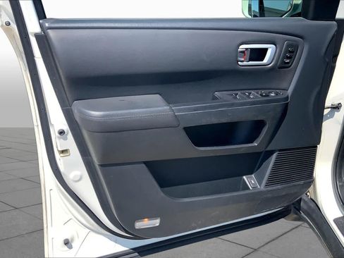 Used 2014 Honda Pilot Touring image 22