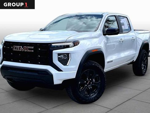 Used 2025 GMC Canyon Elevation RWD image 1