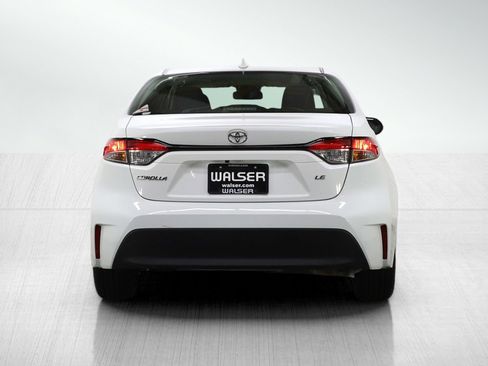 Used 2025 Toyota Corolla LE image 4