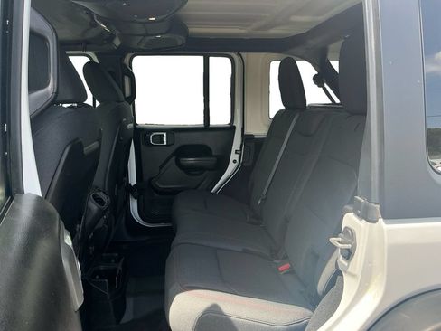 Used 2024 Jeep Wrangler Unlimited Rubicon w/ Safety Group AWD/4WD image 21