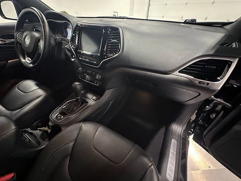 Used 2019 Jeep Cherokee High Altitude AWD/4WD image 29