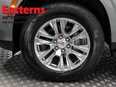Used 2025 GMC Yukon Denali AWD/4WD image 37