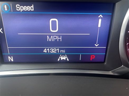 Used 2020 GMC Terrain SLE w/ LPO, Floor Liner Package image 9