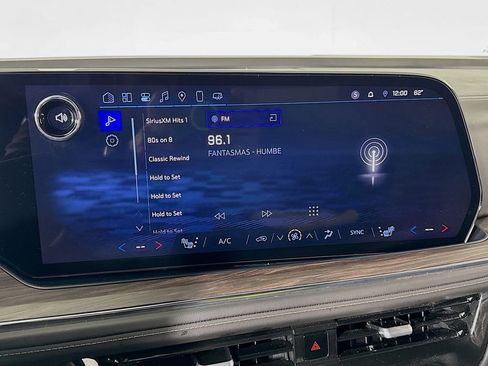 Used 2025 Chevrolet Tahoe LT AWD/4WD image 35