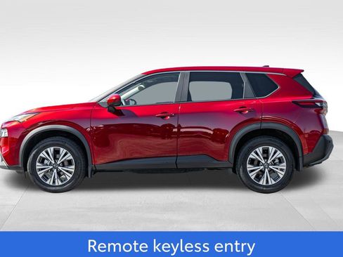 Used 2023 Nissan Rogue SV image 4