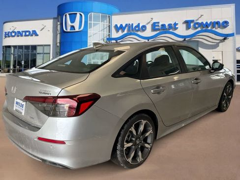 Certified 2025 Honda Civic Sport Touring image 8