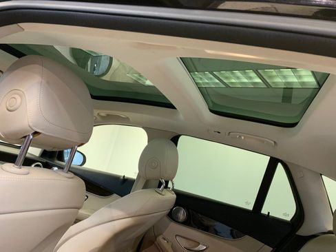 Used 2016 Mercedes-Benz GLC 300 4MATIC image 41