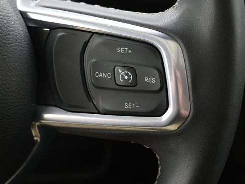 Used 2023 Jeep Wrangler Unlimited Sahara w/ Cold Weather Group image 19