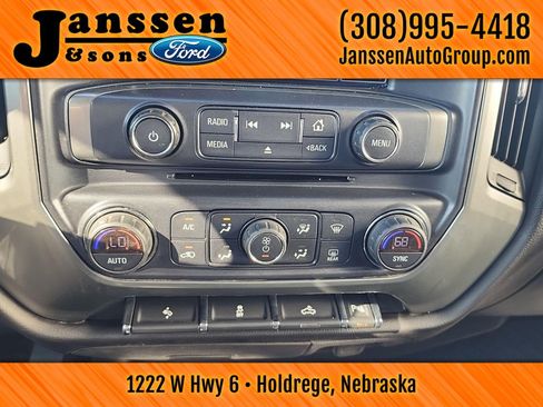 Used 2018 Chevrolet Silverado 1500 LT w/ All Star Edition AWD/4WD image 28
