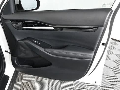 Used 2025 Kia Seltos EX image 11