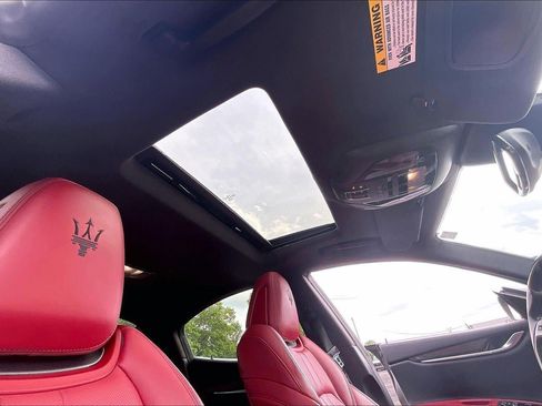 Used 2018 Maserati Ghibli S GranSport Q4 AWD/4WD image 29