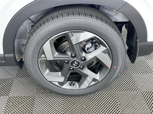 New 2026 Hyundai Venue SEL FWD image 19