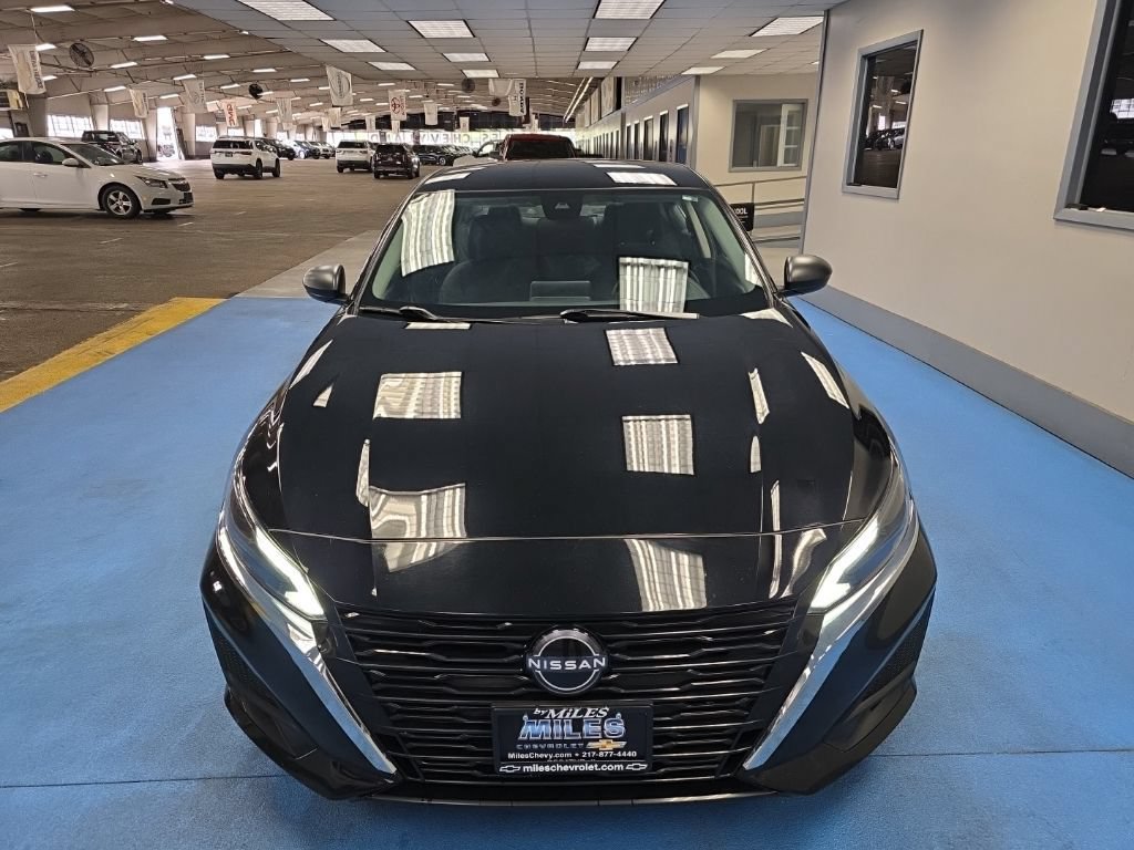 Used 2024 Nissan Altima 2.5 SV FWD image 8
