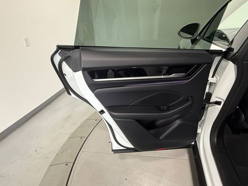 Used 2024 Porsche Macan 4 Electric AWD/4WD image 57