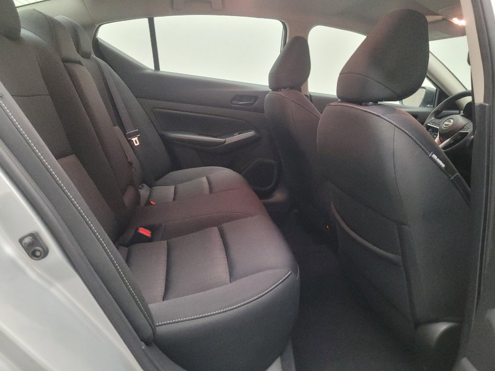 Used 2024 Nissan Altima 2.5 SV FWD image 19