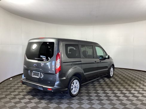 Used 2021 Ford Transit Connect XLT FWD image 2
