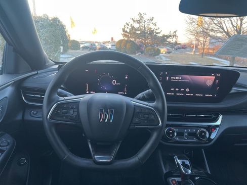 Used 2024 Buick Envista Sport Touring w/ Convenience I Package image 24