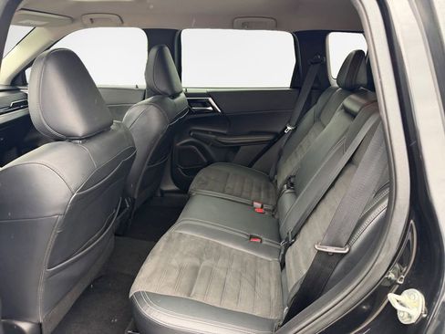 Used 2022 Mitsubishi Outlander SE AWD/4WD image 24