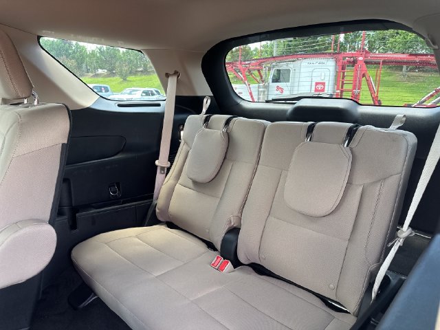 Used 2022 Ford Explorer XLT RWD image 18