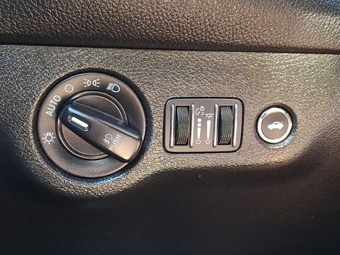 Used 2022 Dodge Challenger R/T RWD image 28