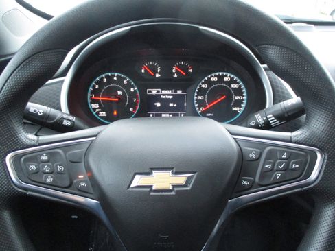 Used 2024 Chevrolet Malibu LT image 15