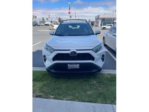 Certified 2021 Toyota RAV4 XLE w/ Convenience Package AWD/4WD image 2
