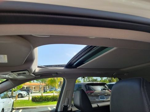Used 2023 Nissan Rogue SL w/ SL Premium Package AWD/4WD image 21