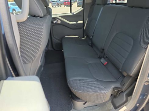Used 2017 Nissan Frontier Desert Runner RWD image 29
