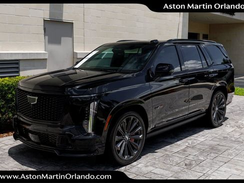 Used 2025 Cadillac Escalade V AWD/4WD image 35