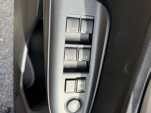 Used 2018 Honda Fit LX image 33