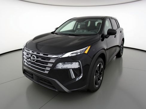 Used 2025 Nissan Rogue SV AWD/4WD image 3