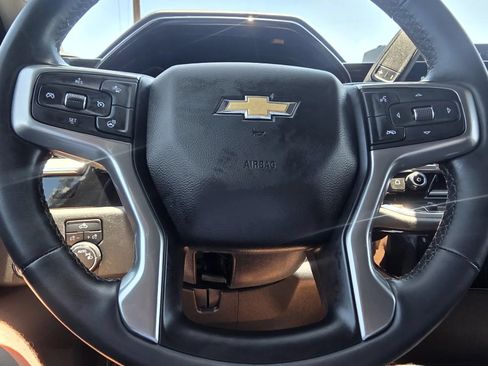 Used 2023 Chevrolet Silverado 1500 LT AWD/4WD image 21