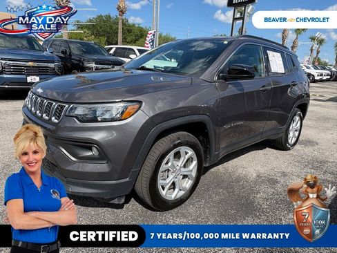 Used 2024 Jeep Compass Latitude AWD/4WD image 1
