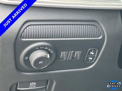 Used 2022 Jeep Wagoneer Series II AWD/4WD image 28
