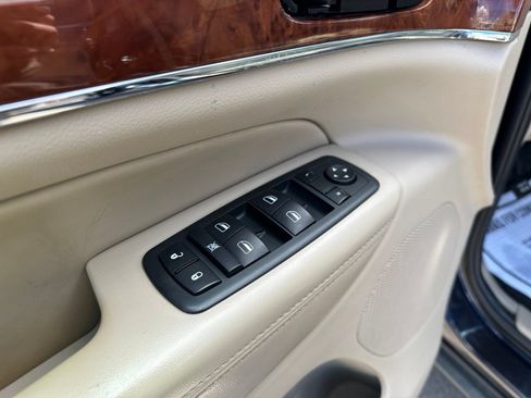 Used 2011 Jeep Grand Cherokee Limited AWD/4WD image 17