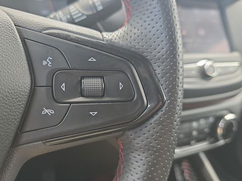 Used 2022 Chevrolet TrailBlazer RS AWD/4WD image 24