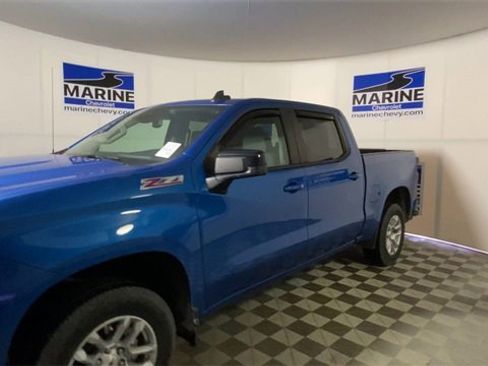 Used 2022 Chevrolet Silverado 1500 RST w/ Z71 Off-Road Package image 6