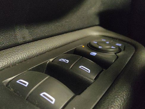 Used 2022 GMC Terrain SLE w/ Driver Convenience Package FWD image 27