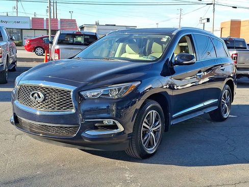 Used 2019 INFINITI QX60 Luxe w/ Essential Package image 3