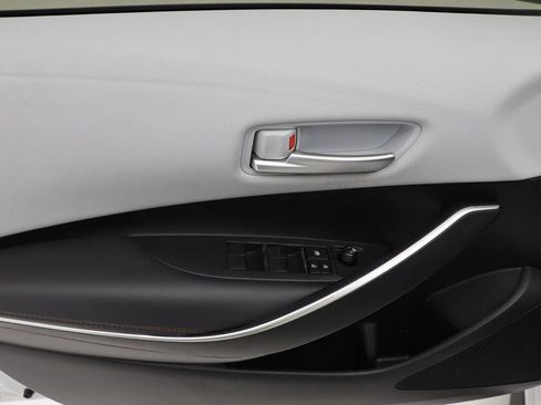 Used 2024 Toyota Corolla SE w/ SE Package image 13