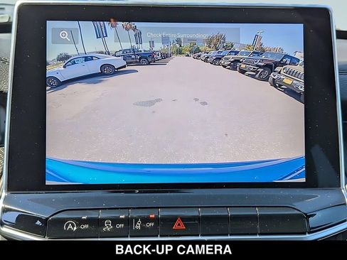 New 2026 Jeep Compass Latitude AWD/4WD image 17