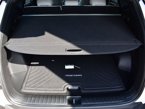 New 2026 Hyundai Tucson Limited image 34