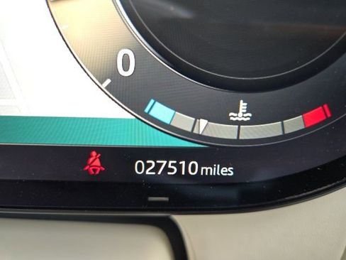 Used 2023 Land Rover Range Rover SV image 15