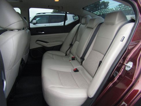 Used 2023 Nissan Altima 2.5 SL AWD/4WD image 20