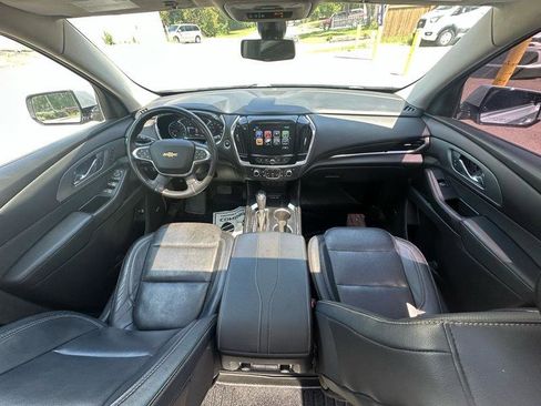 Used 2018 Chevrolet Traverse Premier w/ LPO, 'HIT The Road' Package AWD/4WD image 15