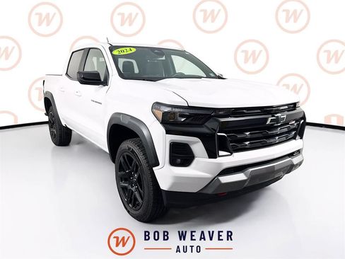 Used 2024 Chevrolet Colorado Z71 w/ Z71 Convenience Package 2 AWD/4WD image 1