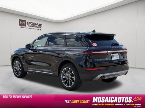 Used 2024 Lincoln Corsair AWD w/ Equipment Group 101A image 5